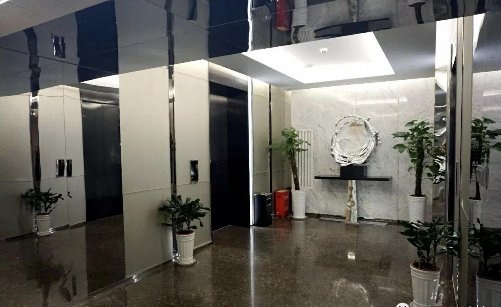 郑州东里路56号:城市中心的品质生活新选择