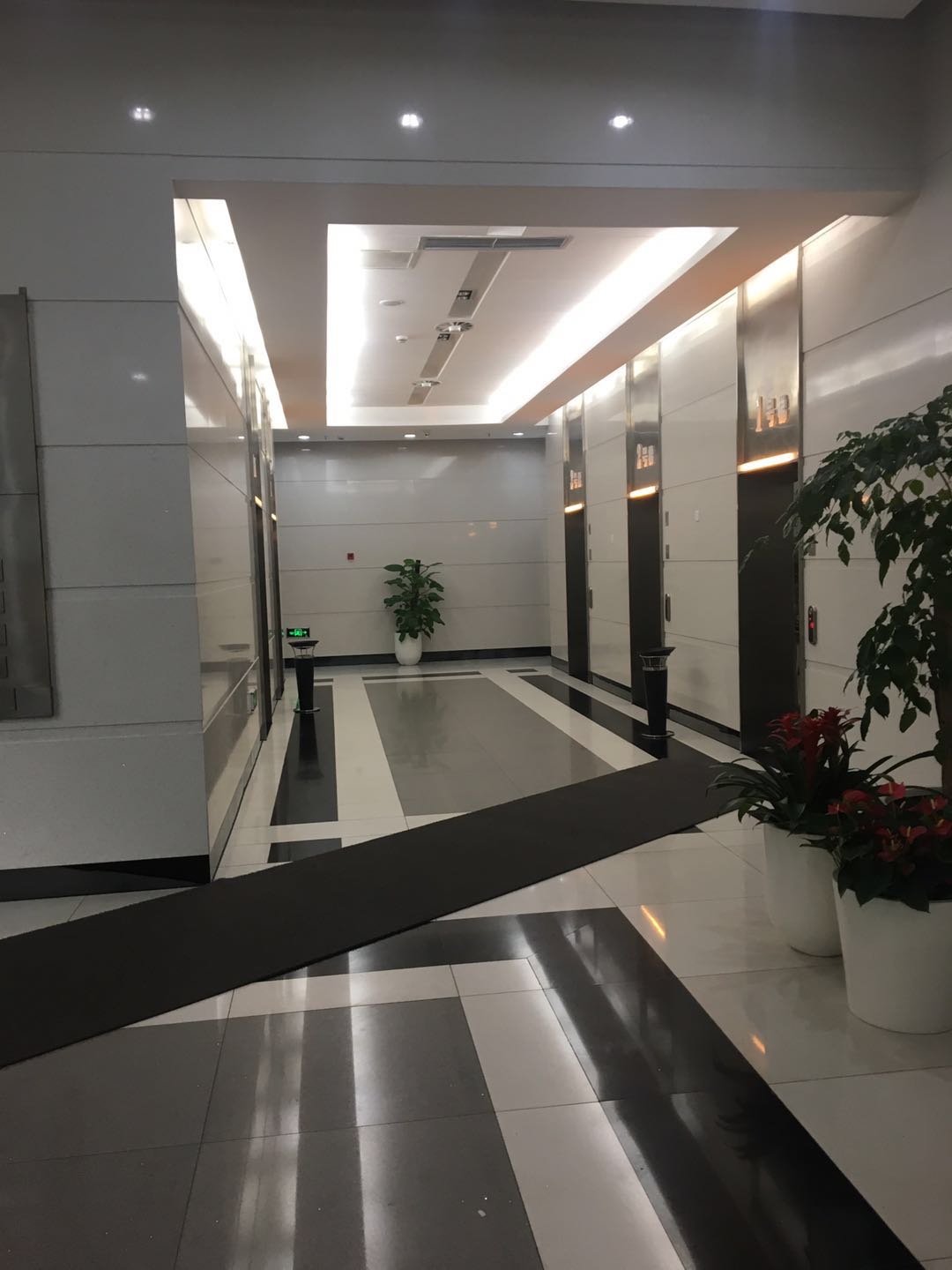 武汉毛坦港湾B区——城市绿洲中的理想居所