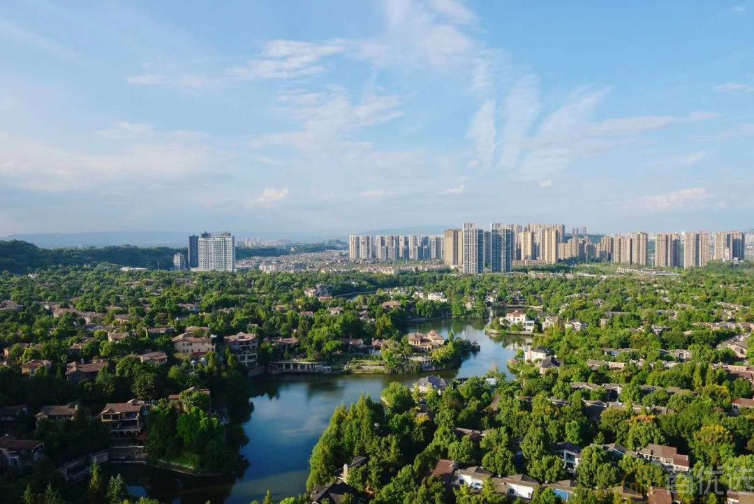 嘉悦江庭：城市繁华与自然静谧的完美交汇