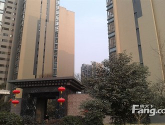 成都金融城誉峰国际中心