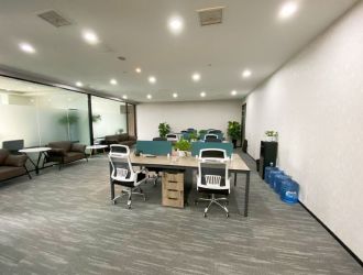 标题：杭州春风里：城市绿洲中的理想生活新选择