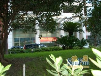 广州越华大厦位于广州市核心地段，是集高端住宅、商业配套与便利交通于一体的综合性楼盘，凭借其优越的地理位置和完善的配套设施，成为越来越多购房者关注的焦点。