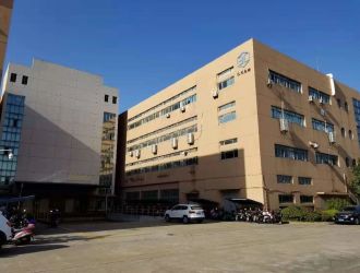 郑州福彩路5号,一个集地段优势、环境优美、配套完善于一身的高品质住宅项目,正成为越来越多购房者关注的焦点。