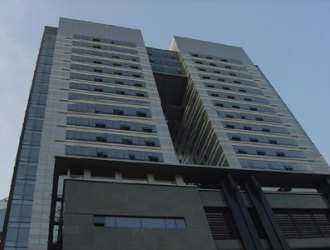 上海复旦软件园·智慧新天地是一个集科技、生态与生活于一体的高端住宅项目，位于上海市杨浦区，紧邻复旦软件园，依托园区的科技资源和人才优势，打造了一个智能化、现代化的生活社区。