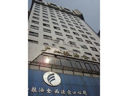 苏州江南岸，一座融合自然与城市繁华的宜居胜地，正以其独特的魅力吸引着越来越多的购房者。