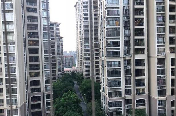 重庆南方东银ARC广场：城市核心的品质生活新标杆