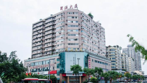 广州鹤翔路小区:城市绿洲中的理想居所
