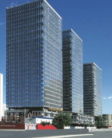 重庆财富大厦，位于重庆市核心商圈，是集商务、金融、商业于一体的城市综合体，凭借其优越的地段和完善的配套设施，成为众多投资者和企业青睐的首选。